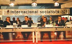 Conseil de Madrid - Comment arriver à un monde plus sûr à partir de la vision sociale-démocrate?