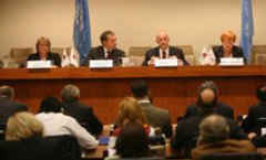 Les leaders de l’Internationale Socialiste abordent la crise financière mondiale lors d’une réunion aux Nations Unies