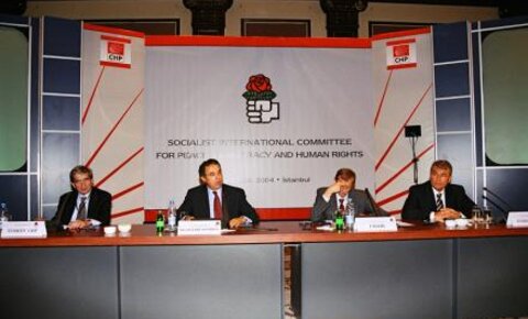 La Paix, la Démocratie et les Droits de la Personne