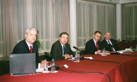 Consultations de l’IS sur le futur du Kosovo