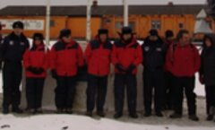 Membres de la Commission voyagent en Antarctique