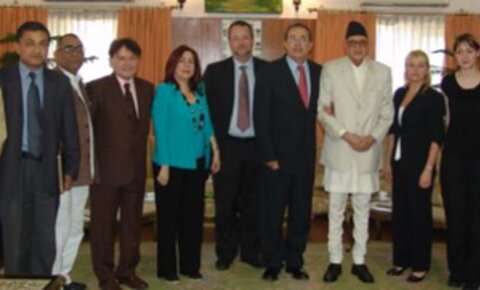 Délégation de l’Internationale Socialiste observe les élections au Népal